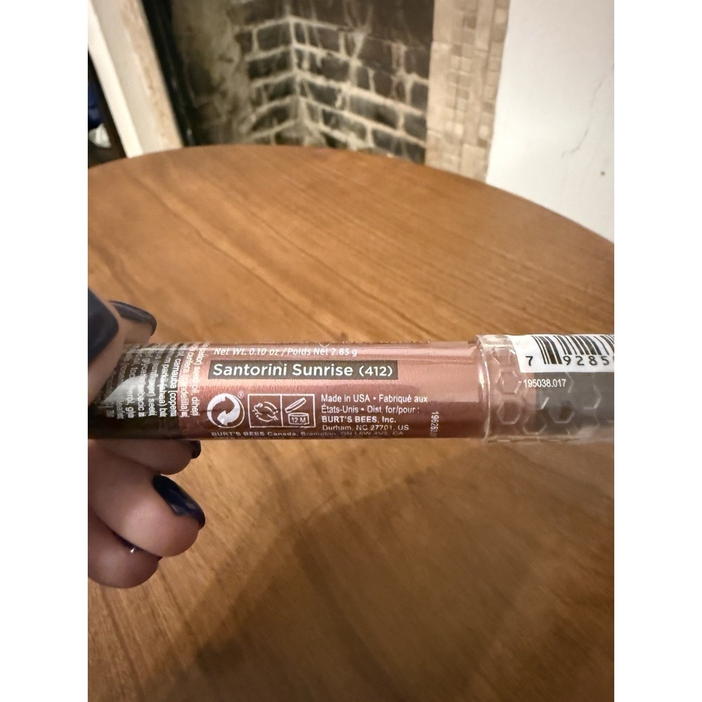 (1)‎ Burt's Bees 100% Natural Moisturizing Gloss Lip Crayon, Santorini Sunrise - Picture 4 of 7